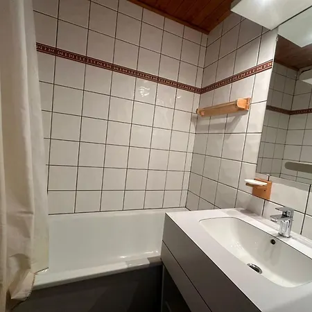 Appartement Fonctionnel Pour 4 · Accès Pistes · Vue Vallée - Fr-1-181-2361
